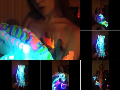 FIONA THE FOX FIONA THE FOX naked with my LED gloves and dancing around Video image