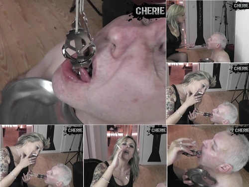 Sissyfication Tongue clamping Ashtray – Far To The Little Mouth image