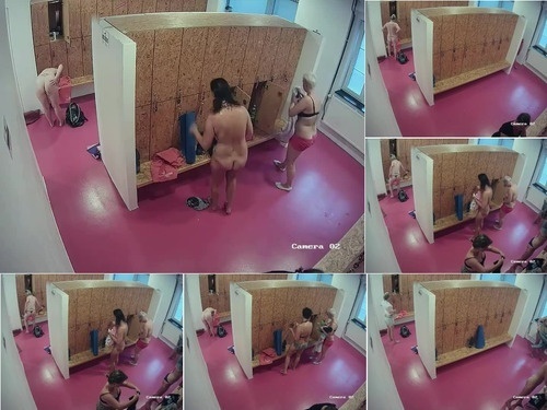 Nudism Hidden-Zone Women come out of the gym image