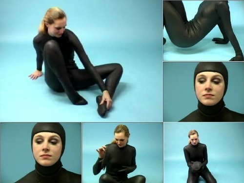 Wetsuit Skinsuit Dressing Video image