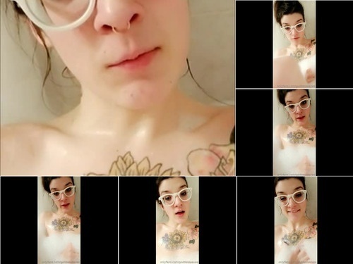 Mistress goddesseevee 2019-01-25 Bathtime for Sunflower  Don t you lo image