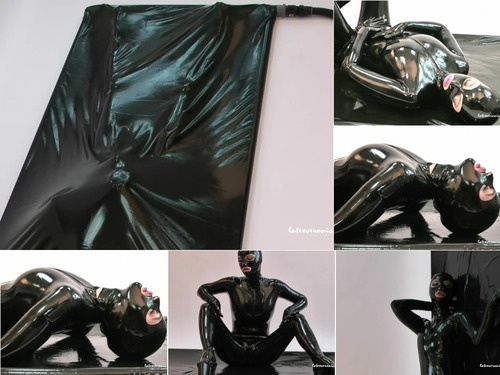 Diving LatexVeronica vac bed image