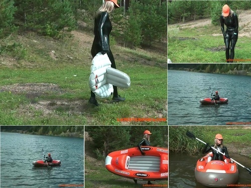 Scuba LatexVeronica rubber blonde and rubber kayak image