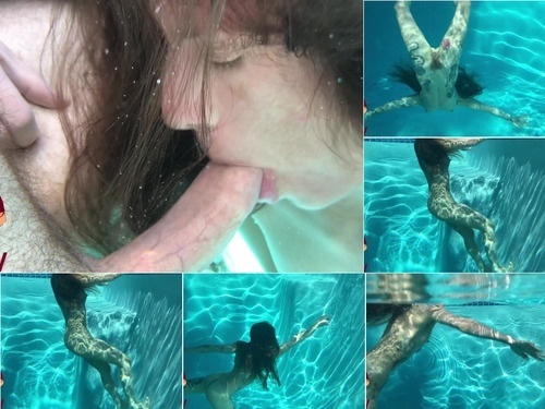 posing Head Gracefully Underwater image
