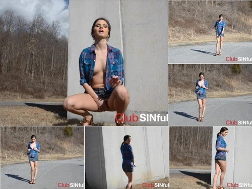 ClubSinful.com Outdoor Show Off image