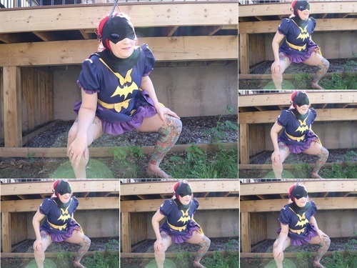 Unifrom Batgirl takes outdoor pee id 790935 image