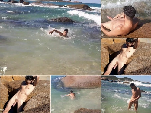 Travesti yummy naked on the beach id 1884152 image