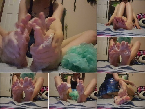 Sandals Soapy Feet image