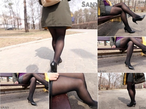 xSanyAny xSanyAny Cum On Panties Does Not Interfere With Walking Around The City In Pantyhose  – 1080p image