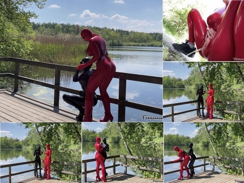 Outfit BTS Bizarre Latex Dolls in Public image