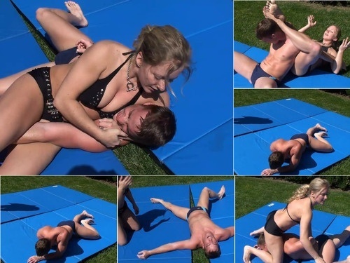 Nude Fight MixedWrestlingZone com Dia Zerva vs Cameron 2 image