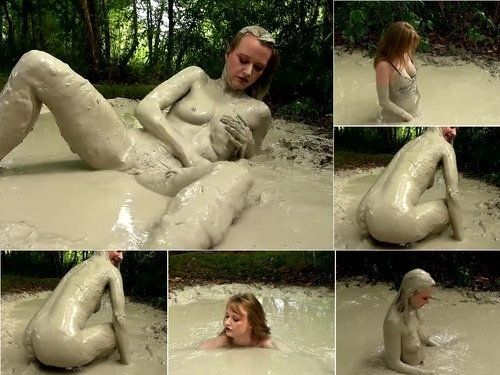 QuickSand Mud Trippers Nine Clip – Natalia Up close in the Mud image