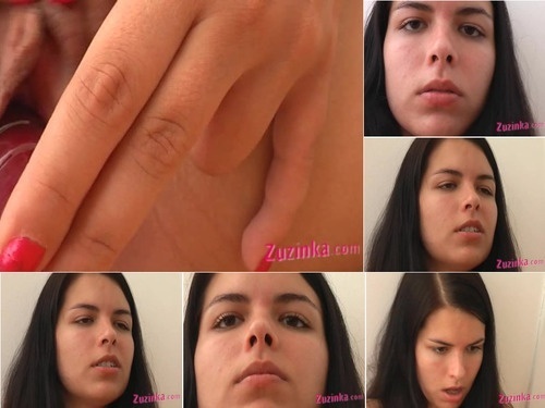 Zuzinka Zuzinka com 2009-10-13 Orgasm with a blank face image