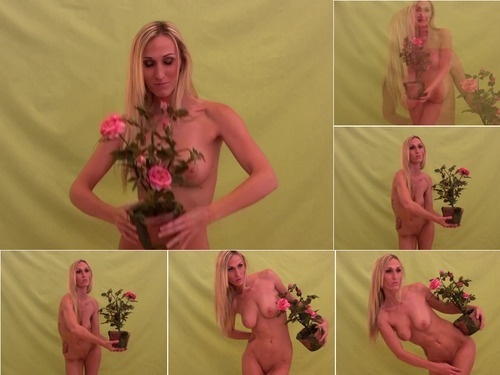 David-Nudes.com - SITERIP 2015-11-29 Krisha Lovely Flower image