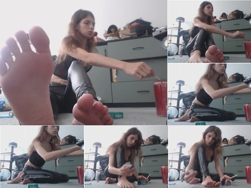 spanking Lady Victoria Valente – Weights Pleasures image